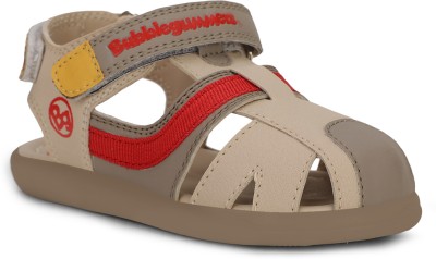 Bubblegummers Boys & Girls Velcro Clogs(Beige ,)