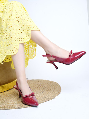 SHOETOPIA Girls Buckle Heels(Maroon , 12-13 Years)