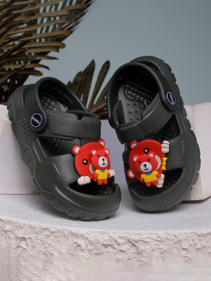action Boys & Girls Slip-on Clogs(Green , 3.5 Year)