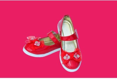 peakplay Girls Slip-on Flats(Red , 9 - 10 Years)