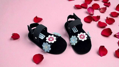 SHOESTICHE Angry Birds Boys & Girls Velcro Strappy Sandals(Black , 12-18 MONTH KIDS)