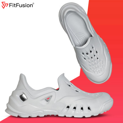 FitFusion Boys Slip-on Clogs(Grey , 10 - 11 Years)
