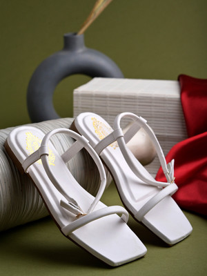 SHOETOPIA Girls Buckle Flats(White , 13-14Y)