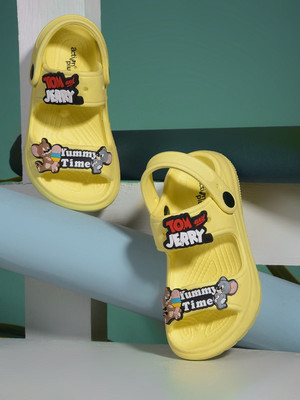action Tom & Jerry Boys & Girls Sling Back Strappy Sandals(Yellow , 5.5 Years)