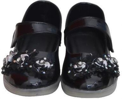 Ideal COLLECTION Girls Slip-on Flats(Black , 4 Years)