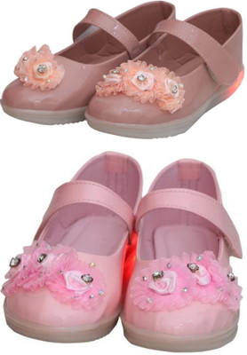 New Collection Girls Velcro Flats(Green ,)