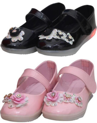 New Collection Girls Velcro Flats(Multicolor , 5-6 Years)