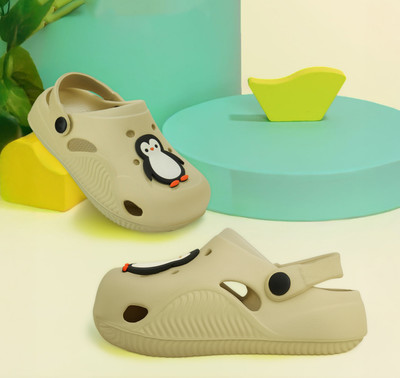 FASMANIA Boys & Girls Slip-on Clogs(Beige , 5.5-6 YEARS)