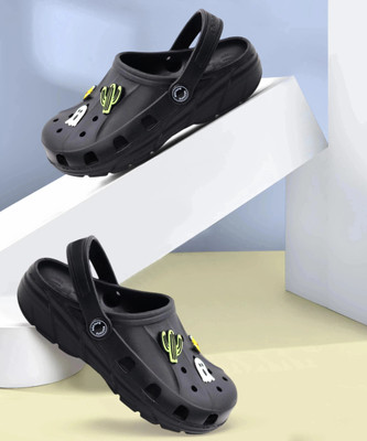 RED TAPE Boys Sling Back Clogs(Black , 9 - 10 Years)