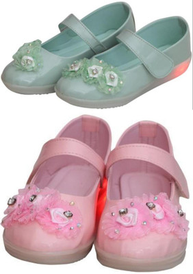New Collection Girls Velcro Flats(Green , 7-7.5Years)