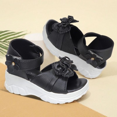 Mukunda Footwear Girls Velcro Wedges(Black , 2.5 Years)