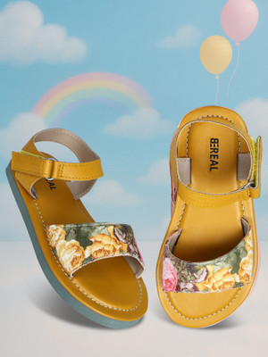 BEReal Boys & Girls Slip-on Flats(Beige , 2-2.5 Years)