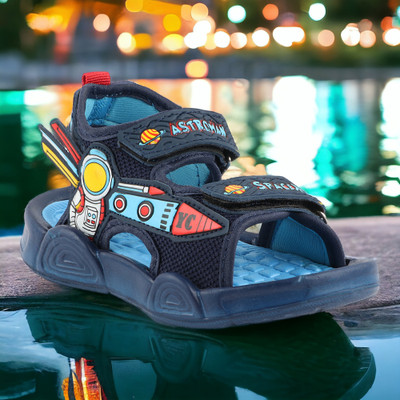 rotation Boys & Girls Velcro Sports Sandals(Blue , 4.5-5 Years)