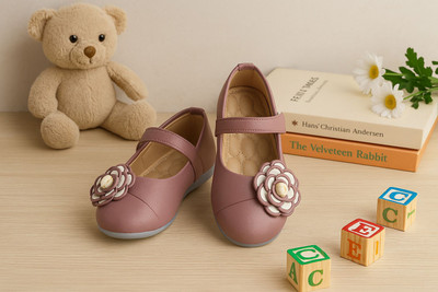 footpedia Girls Velcro Flats(White , 6-6.5 YEARS)