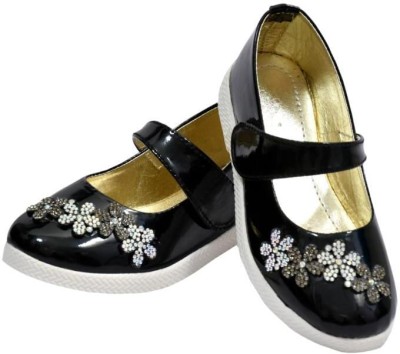 Ideal COLLECTION Girls Velcro Flats(Black ,)