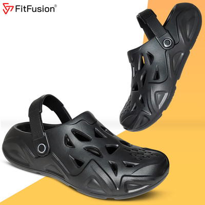 FitFusion Boys Sling Back Clogs(Black , 9 - 10 Years)