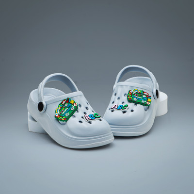 asian Boys & Girls Slip-on Clogs(Grey , 3.5 - 4 Years)