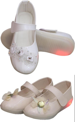 New Collection Girls Velcro Flats(Green , 7-7.5Years)