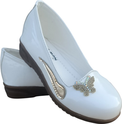 New latest Girls Slip on Ballerinas(White, 5.5-6 yr)
