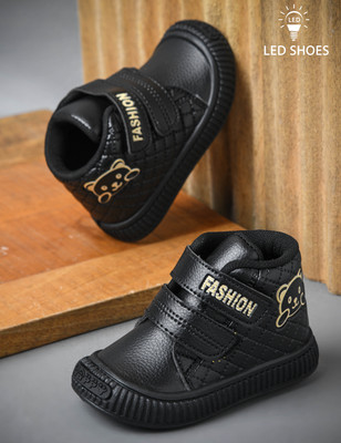 kats Boys & Girls Strap Sneakers(Black)