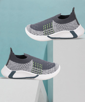 LEVOT Boys & Girls Slip on Sneakers(Grey, 2-2.5 YEARS)