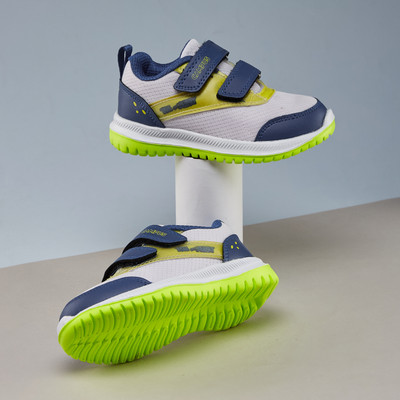 CAMPUS Boys & Girls Velcro Walking Shoes(White)