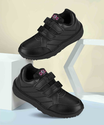 World Wear Footwear Boys & Girls Velcro Sneakers(Black, 8-9 Years)