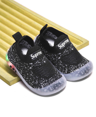 KINGSANDQUEENS Boys & Girls Slip on Walking Shoes(Black, 18-21 Months)
