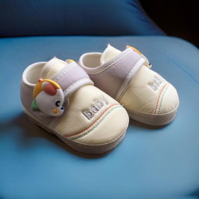 Kicksy Boys & Girls Velcro Sneakers(Beige, 6-9 Months)