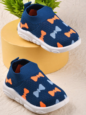 kats Boys & Girls Slip on Walking Shoes(Blue, 21-24 MONTHS)