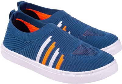 WALKAROO ONEDERS Boys Slip on Sneakers(Blue, 10 - 11)