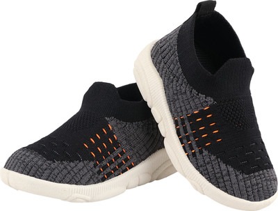 LEVOT Boys & Girls Slip on Walking Shoes(Black, 12 - 15 Months)