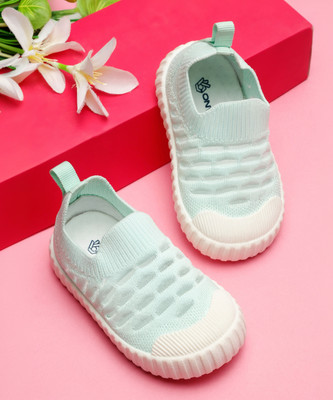 ONYC Boys & Girls Slip on Sneakers(Multicolor, 4-4.5 Years)