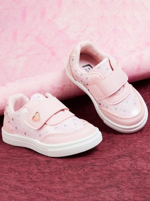 Fame Forever by Lifestyle Girls Velcro Sneakers(Pink)