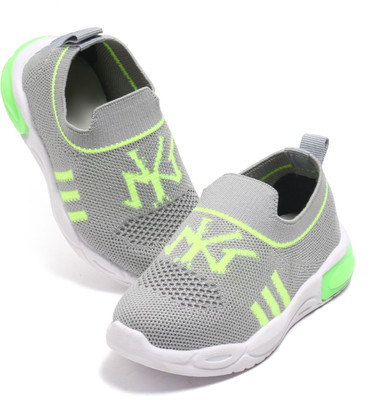 LR Comfort Choice Boys Slip on Running Shoes(Grey, 4.5-5 Years)