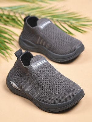 kats Boys & Girls Slip on Sneakers(Grey, 4-5 YEARS)