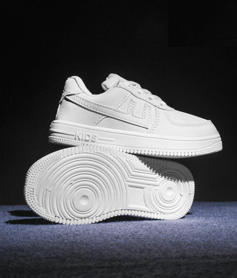 AEROKICK Boys & Girls Lace Sneakers(White, 8-8.5 years)