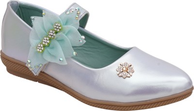 BRUTON Girls Velcro Ballerinas(Light Green)