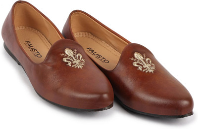FAUSTO Boys Slip on Jutis(Tan, 8-9 Years)