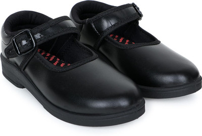 airaqua Girls Buckle School Shoes(Black, 5-5.5 Years)