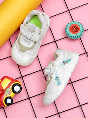TOMSY CHOICE Boys & Girls Velcro Sneakers(White, 3.5-4 Years)