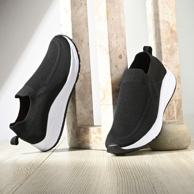 K' Footlance Boys Lace Sneakers(Black, 16 Years & Above)
