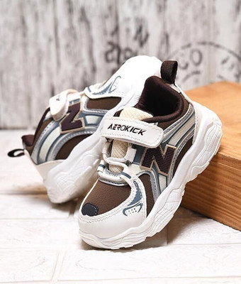 AEROKICK Boys & Girls Velcro Walking Shoes(White, 2-2.5 YRS)