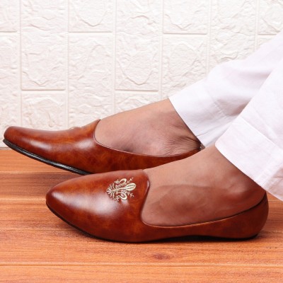 FAUSTO Boys Slip on Jutis(Tan)