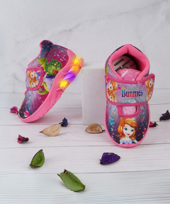 BUNNIES Boys & Girls Velcro Walking Shoes(Multicolor, 4 - 4.5 Years)