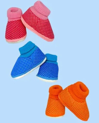 Bullcraft Boys & Girls Slip on Casual Boots(Multicolor, 3-6 Month)