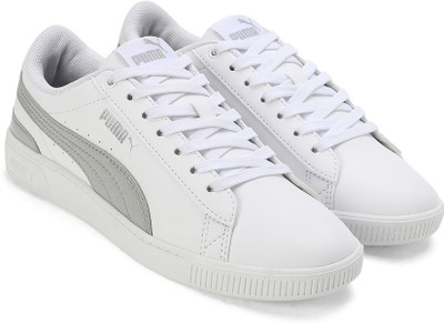 PUMA Vikky v3 Nova Junior Boys & Girls Lace Sneakers(White, 9 - 10 Years)