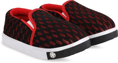 Billion Boys & Girls Slip on Sneakers(Black, 15 - 20 Months)