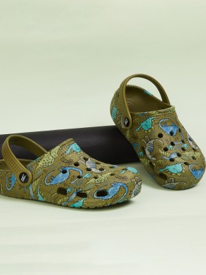 Fame Forever by Lifestyle Boys Sling Back Clogs(Green , 16 Years and Above)