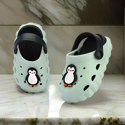 FASMANIA Boys & Girls Slip On Slipper Flip Flop(Green , 2.5-3 Years)